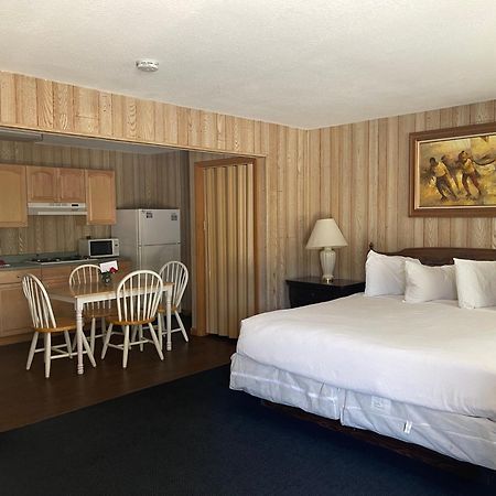 Saddle & Surrey Motel Estes Park Quarto foto